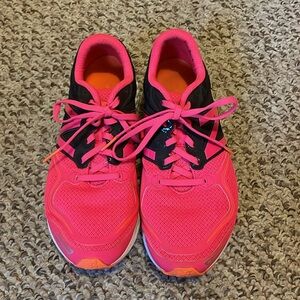 New Balance Veniz Running Shoe